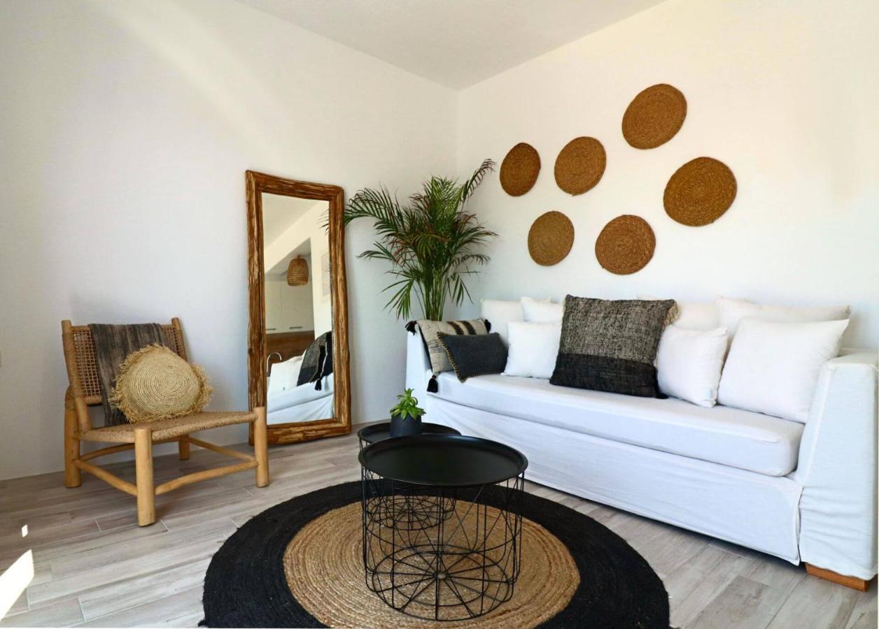 Beach Apartment Thalia With Hot Tub And Sea View Agios Prokopios  Buitenkant foto
