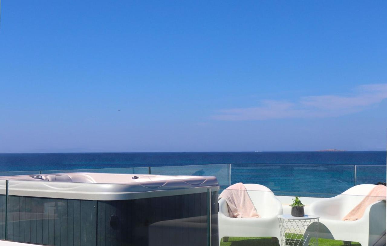 Beach Apartment Thalia With Hot Tub And Sea View Agios Prokopios  Buitenkant foto